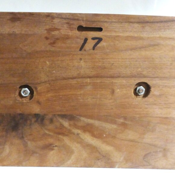 WD1BSM Solid BRONZE HORSES On Wood Plaque Vintage Bronze Horse Races Race Track - Picture 2 of 8